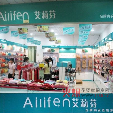 ������ЋD��(n��i)�µ��{ɫɫ�{(di��o) �������m