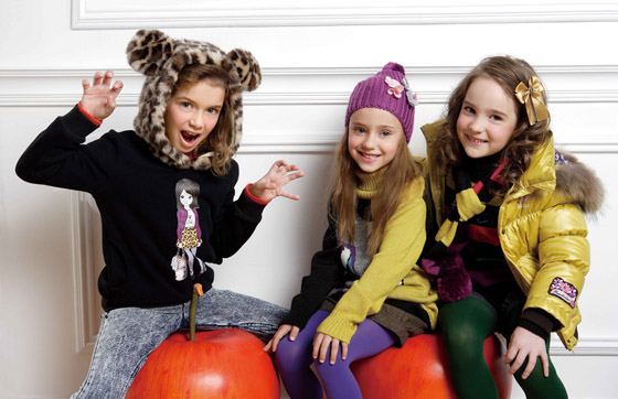 �U�P�㘷���r��Ůͯ���