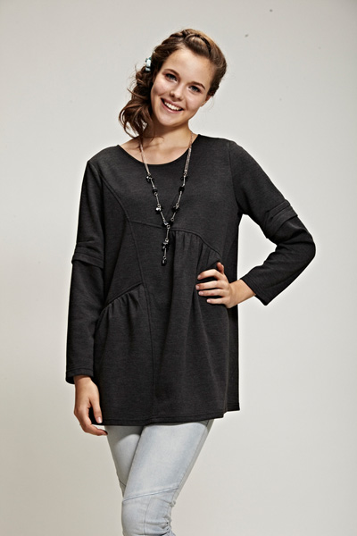 �����ɫ����yunf��