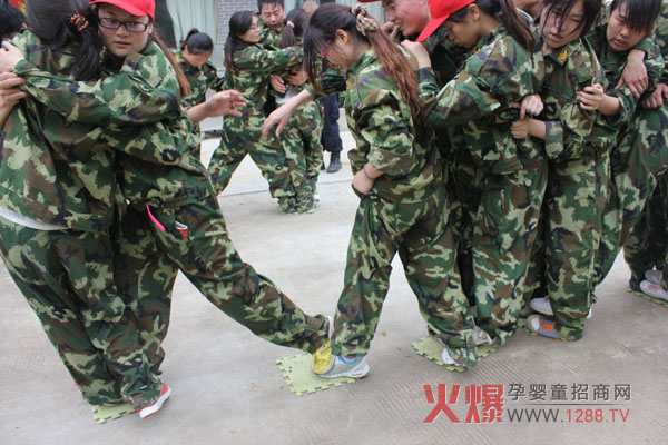 ���l(f��)���X������ֱǰ