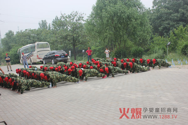 �]�������Ă��ˣ�ֻ�������ĈF�