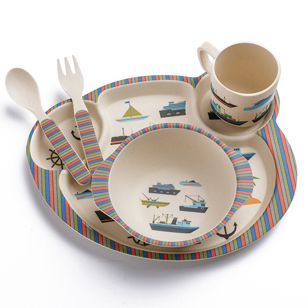  ��ؐС��ͯ��ͨ�ͱP4