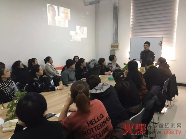 ������ݚ�D(zhu��n)�@ô����У�ֻ��һ��������