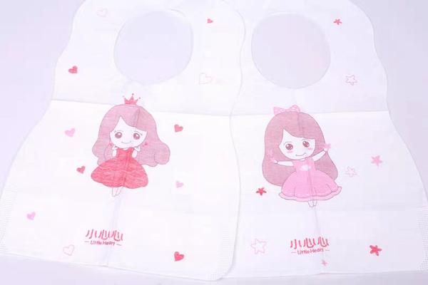 小心心一次性yingye圍兜女寶寶款2.jpg