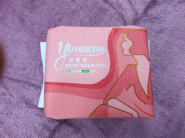 優(yōu)愛草衛(wèi)生護墊155mm 01