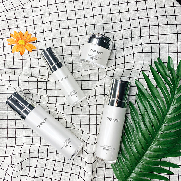 蘇瑾妍成人護膚系列.jpg 蘇瑾妍成人護膚系列.jpg