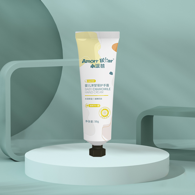 小漫熊yinge洋甘菊護(hù)手霜.jpg 小漫熊yinge洋甘菊護(hù)手霜.jpg