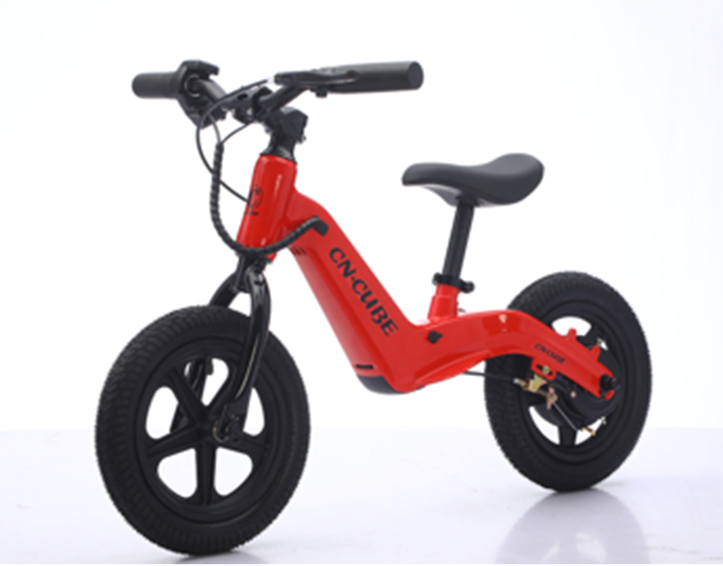 電動(dòng)兒童平衡車.png 電動(dòng)兒童平衡車.png