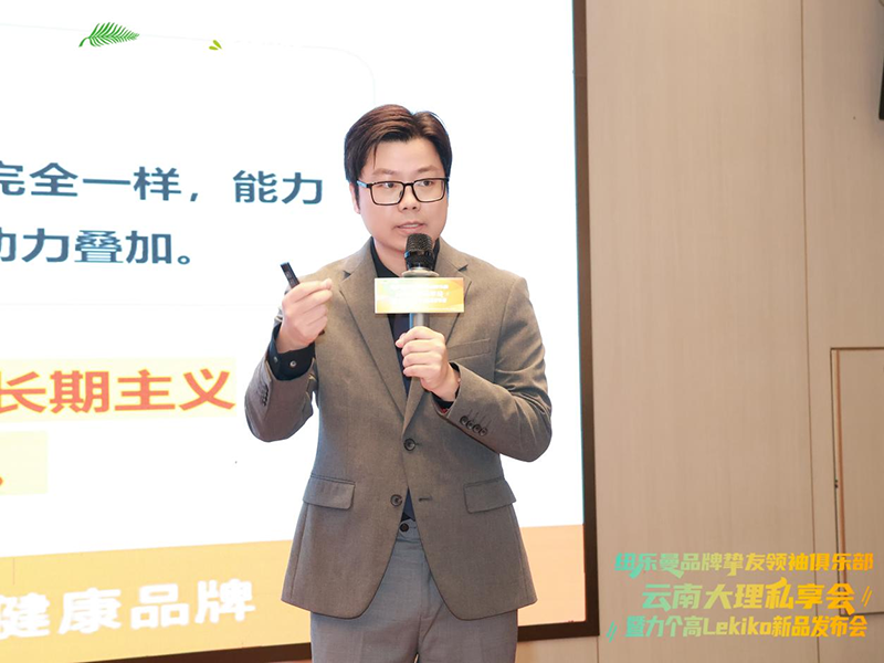 �~��(l��)��&����(g��)�߅����𣺏�һ���Д�����һ��(g��)���ڱ��Ј�(ch��ng)�����(y��n)�C�ķ���