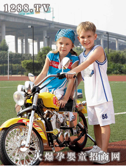 �옷���A��ɫ�\(y��n)��(d��ng)�b