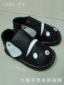 ��߸ͯ�ӄ���yinge�W(xu��)��Ь