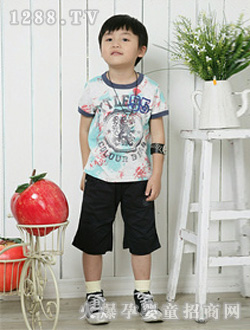 ��ӯ�ڰ����e�ļ�ͯ�b