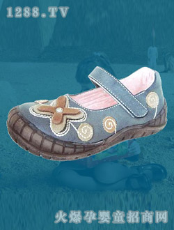 ���ٻ�ɫŮͯ��Ь