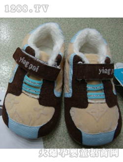 麗嬰房土色yinge鞋