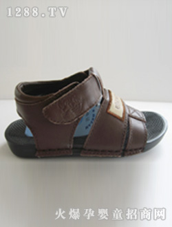 ��؈֮����ɫyinge��Ь