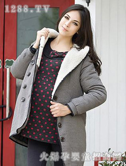 �Є��˺�ɫ�t�cyunf�b