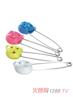 美兒貝比yinge安全別針