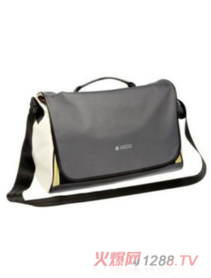 ���䲸���