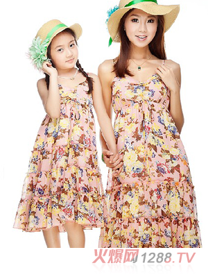 卡拉貝貝夢(mèng)幻花園母女裝
