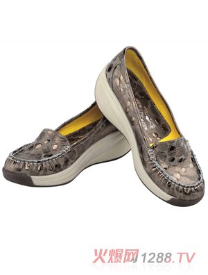 懶洋洋yunf散步鞋古銅色