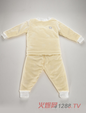 卓?jī)簩殞毤玳_(kāi)套裝