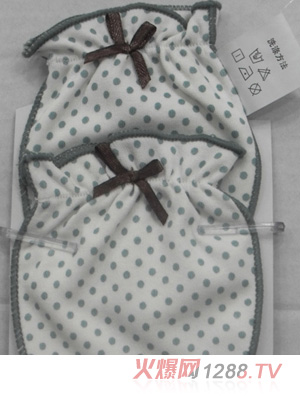 娃愛的蓓蓓圓點寶寶護(hù)手套