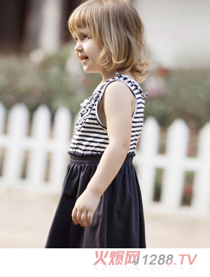 ������ᘿ�ƴɫ����ȹ