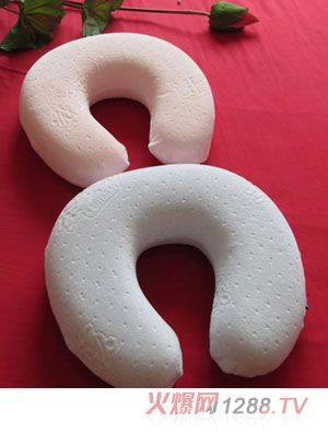 圣嬰孩孕產(chǎn)婦慢回彈U型護(hù)頸枕