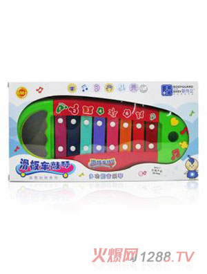 嬰侍衛(wèi)滑板車敲琴