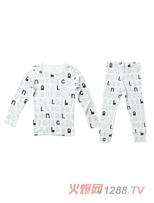 Blanc101家居服基本款白色字母