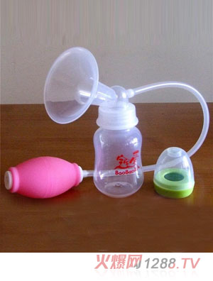 寶寶愛手動強力套裝吸奶器