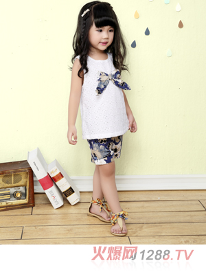 С���ͼ{Ů�����������b