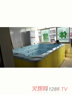 童伴麗嬰游泳池實(shí)物圖