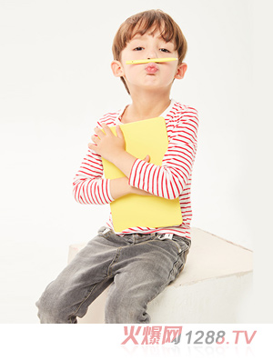 �L������ͯ����Һ���֌�(xi��)���Sɫ