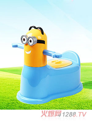 卡其熊兒童坐便器