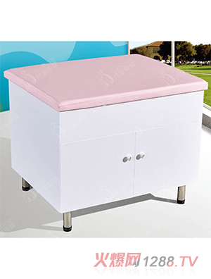 廣東月寶母嬰公司洗浴配件產(chǎn)品1